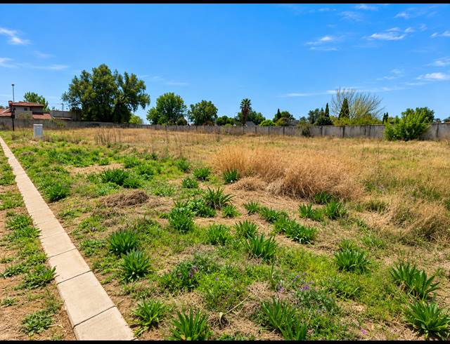 727M² VACANT LAND FOR SALE IN ARCON PARK
